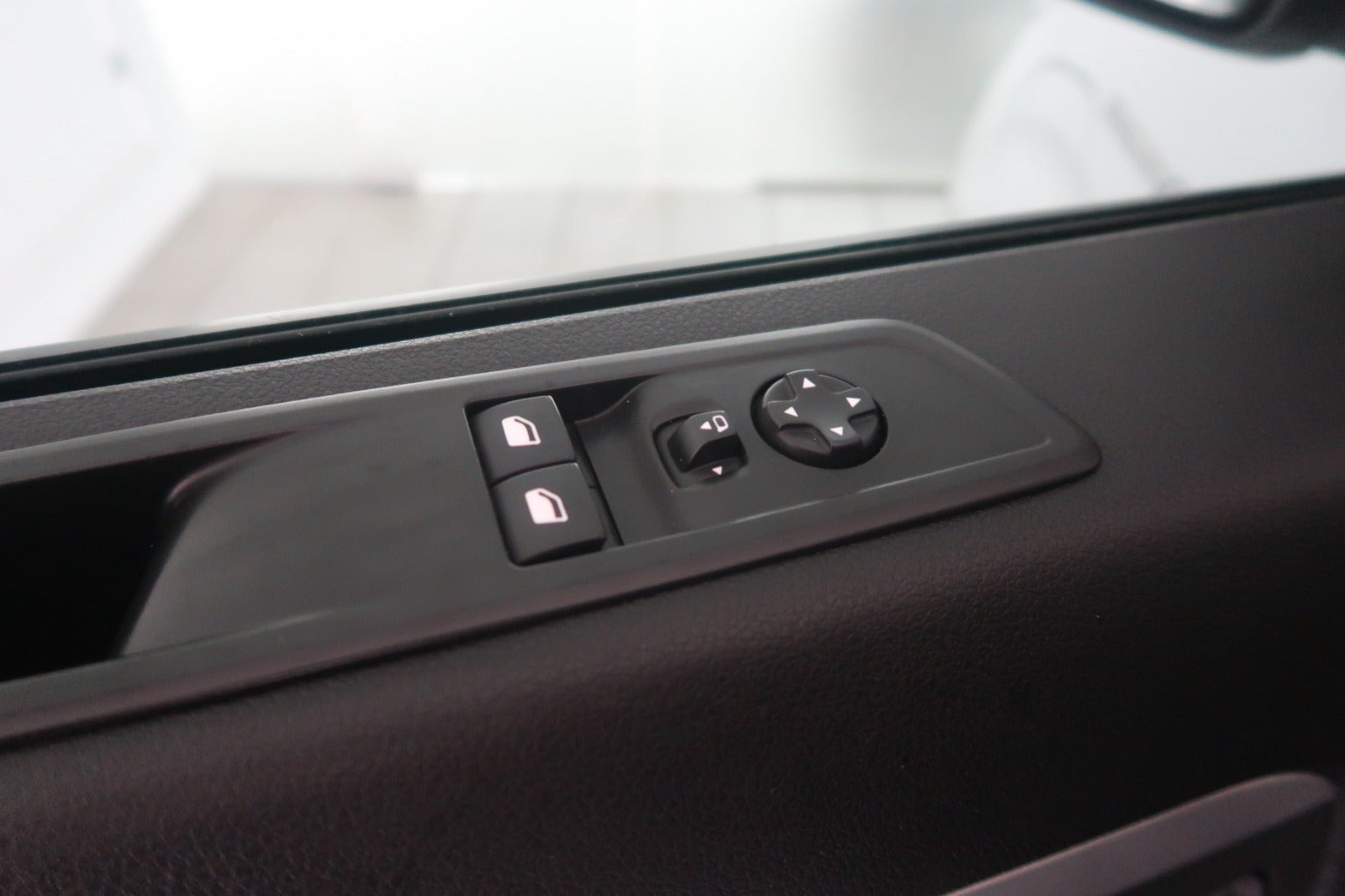 Hvid Toyota Proace Verso fra 2022