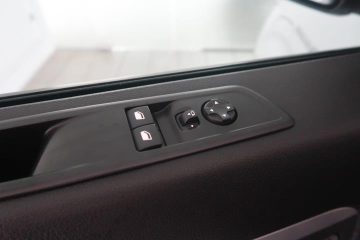 Hvid Toyota Proace Verso fra 2022