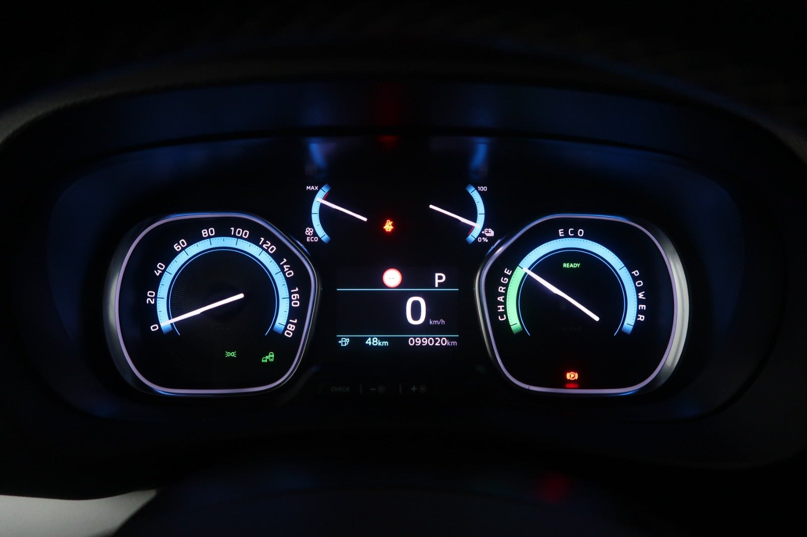 Hvid Toyota Proace Verso fra 2022