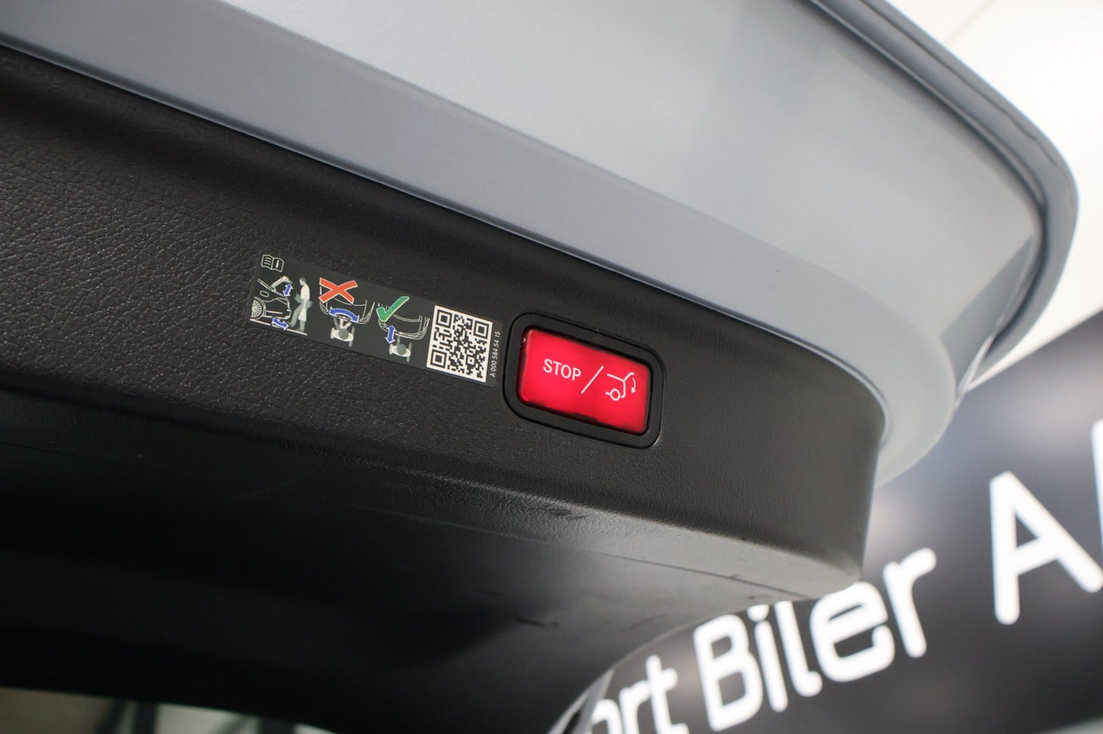 Sølv Mercedes EQE350+ fra 2023