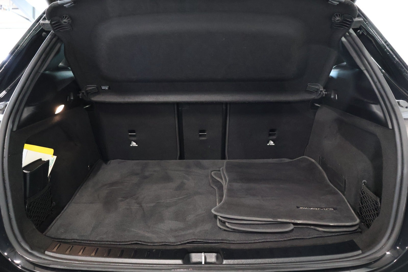 Sort Mercedes EQA250+ fra 2023