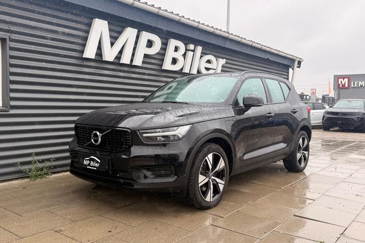 Sort Volvo XC40 fra 2022