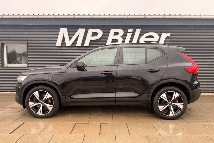 Sort Volvo XC40 fra 2022
