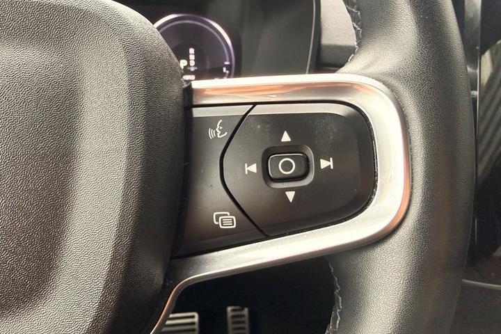 Sort Volvo XC40 fra 2022