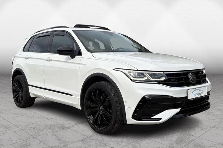 Hvid VW Tiguan fra 2021