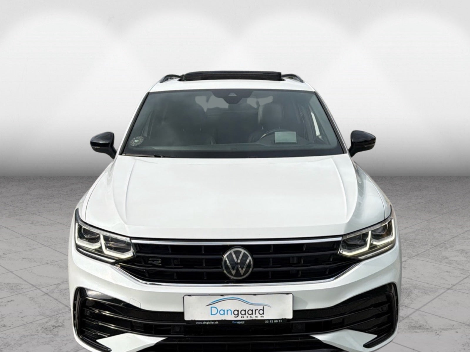 Hvid VW Tiguan fra 2021