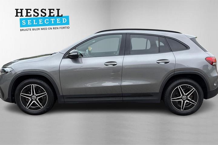 Grå Mercedes EQA250+ fra 2023