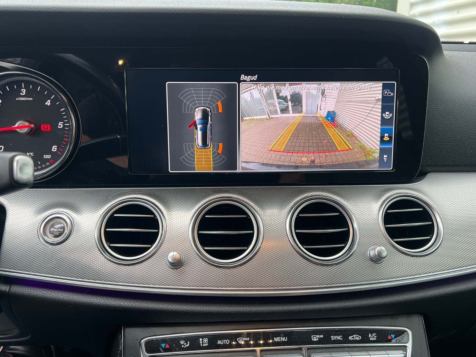 Sort Mercedes E220 d fra 2017