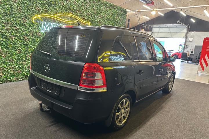 undefined Opel Zafira fra 2012
