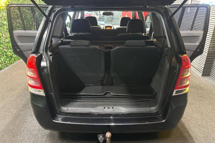undefined Opel Zafira fra 2012