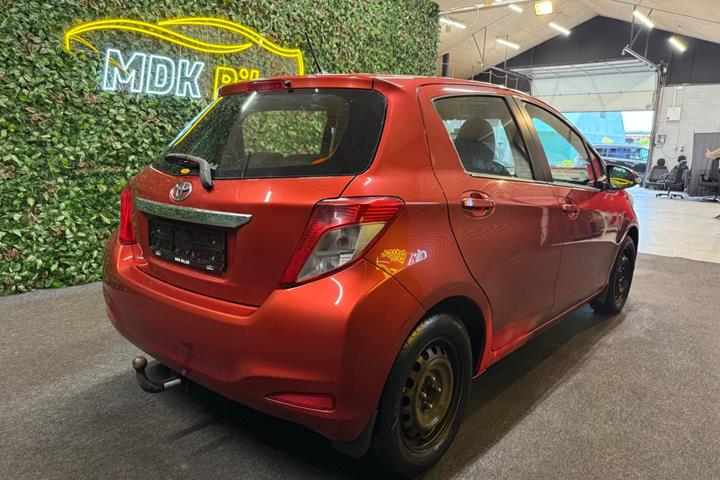 undefined Toyota Yaris fra 2011