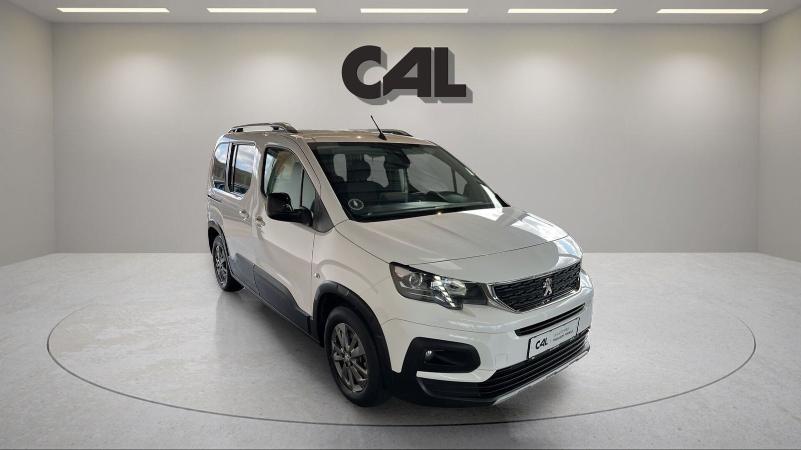 Hvid Peugeot e-Rifter fra 2022