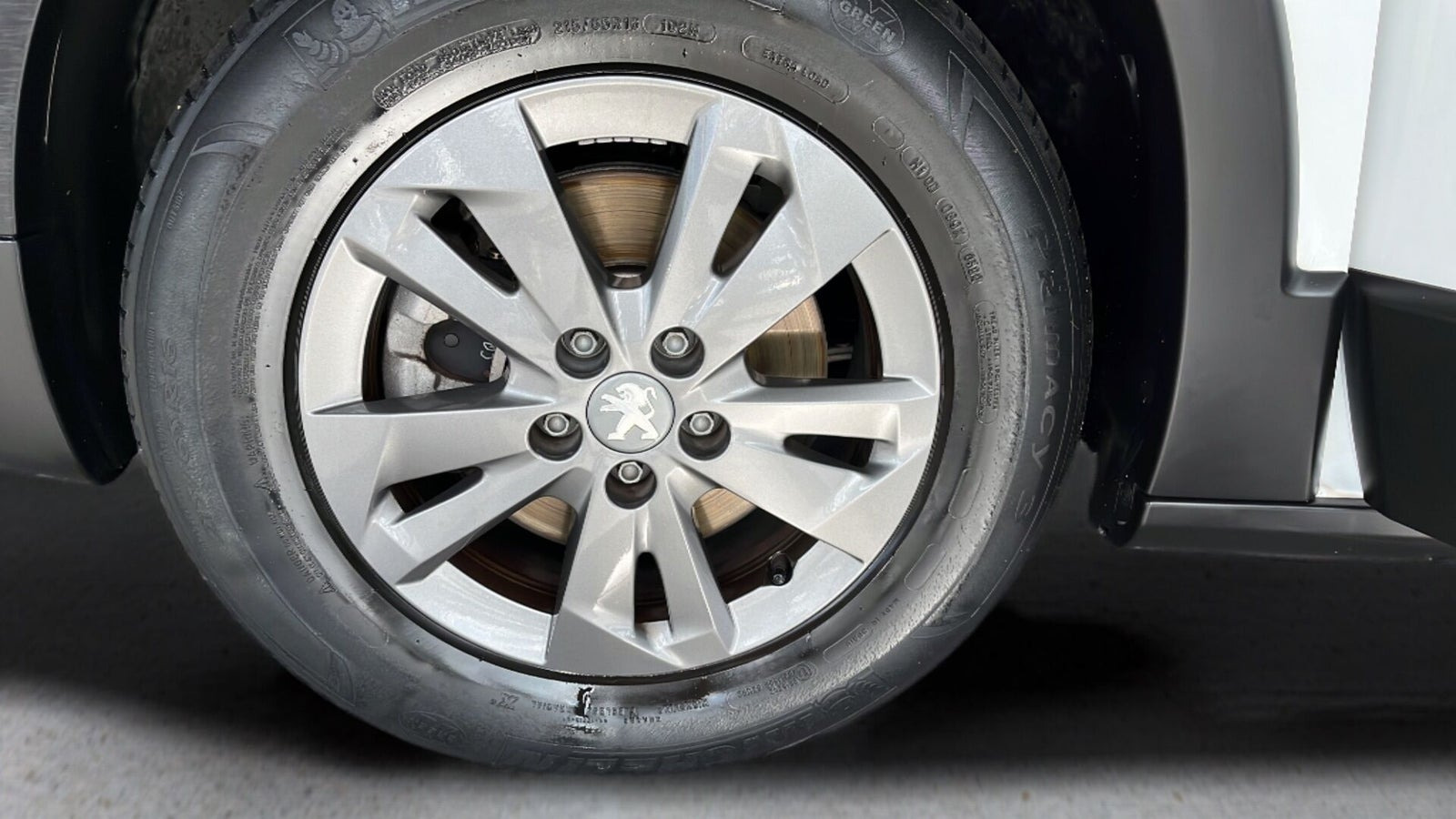 Hvid Peugeot e-Rifter fra 2022