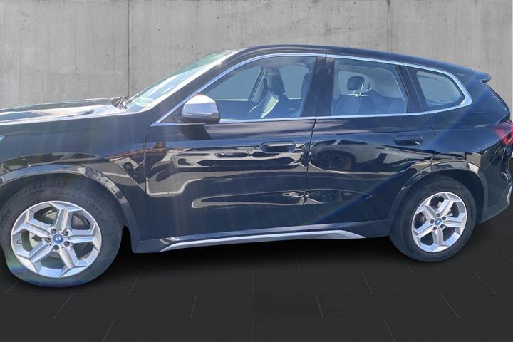 Sort BMW iX1 fra 2024