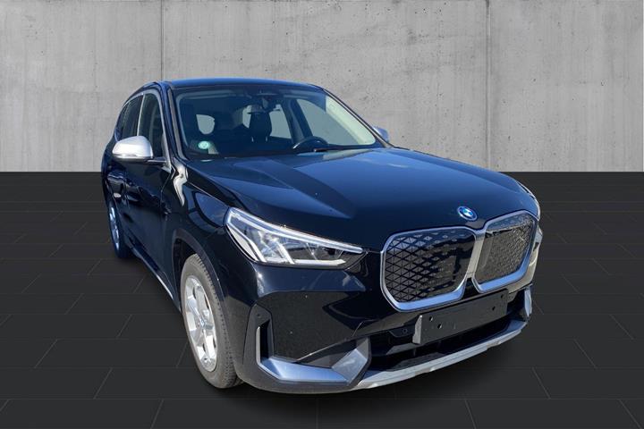 Sort BMW iX1 fra 2024