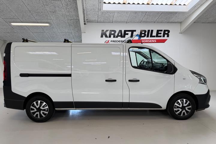 Hvid Renault Trafic T29 fra 2019