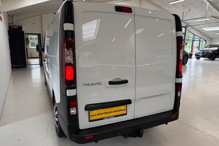 Hvid Renault Trafic T29 fra 2019