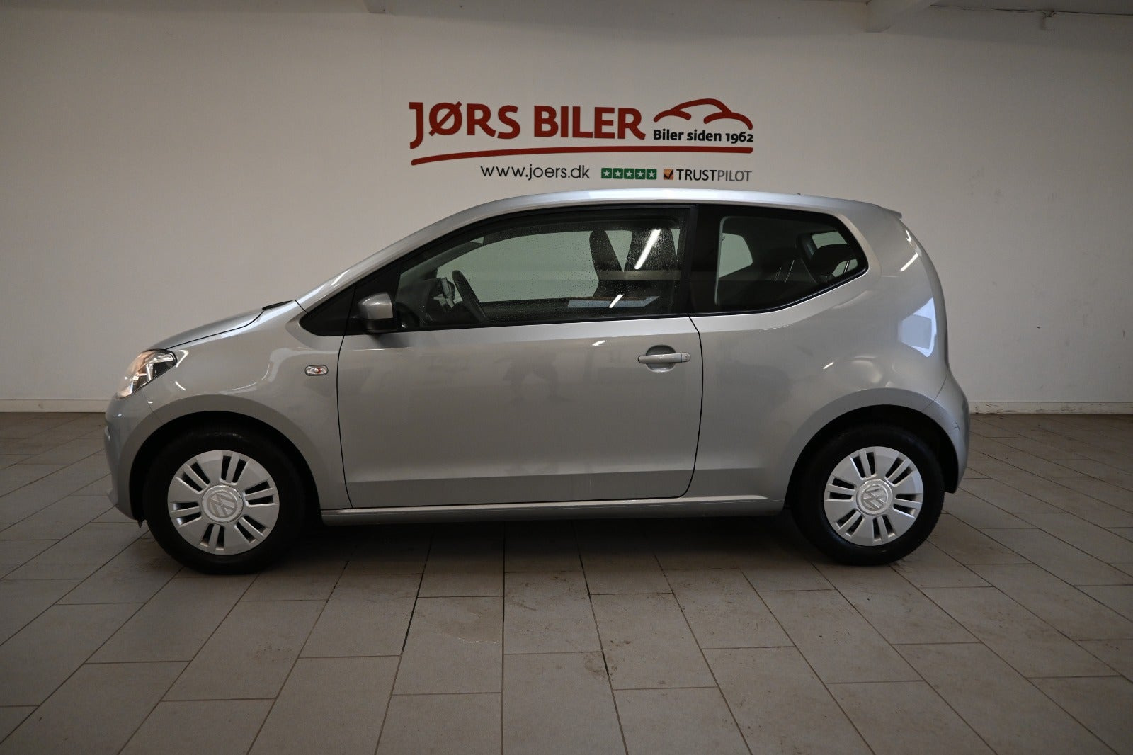 Grå VW UP! fra 2015