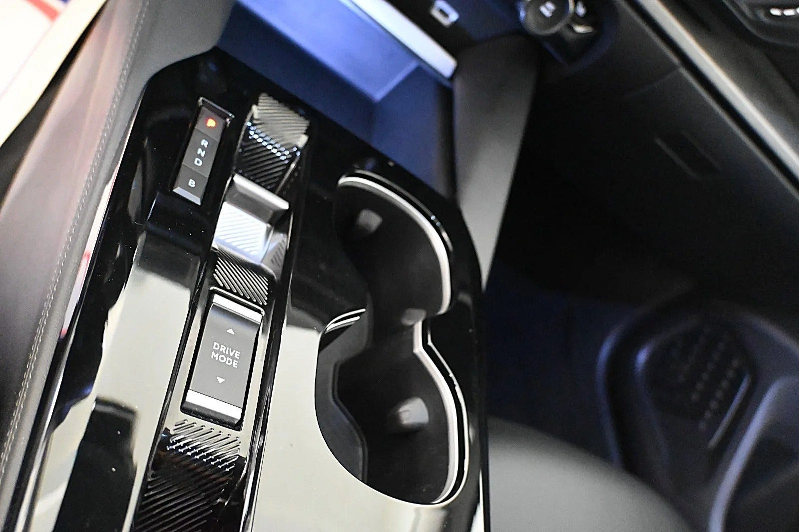 Grå Citroën C5 X fra 2022
