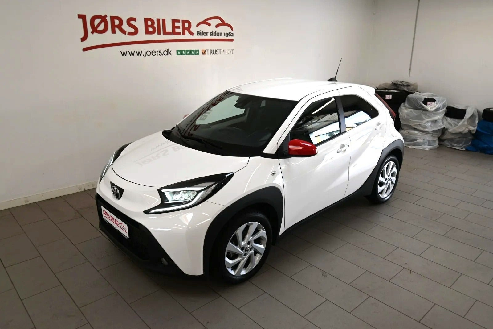 Hvid Toyota Aygo X fra 2024