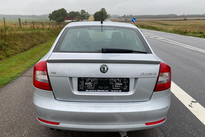 Sølv Skoda Octavia fra 2011