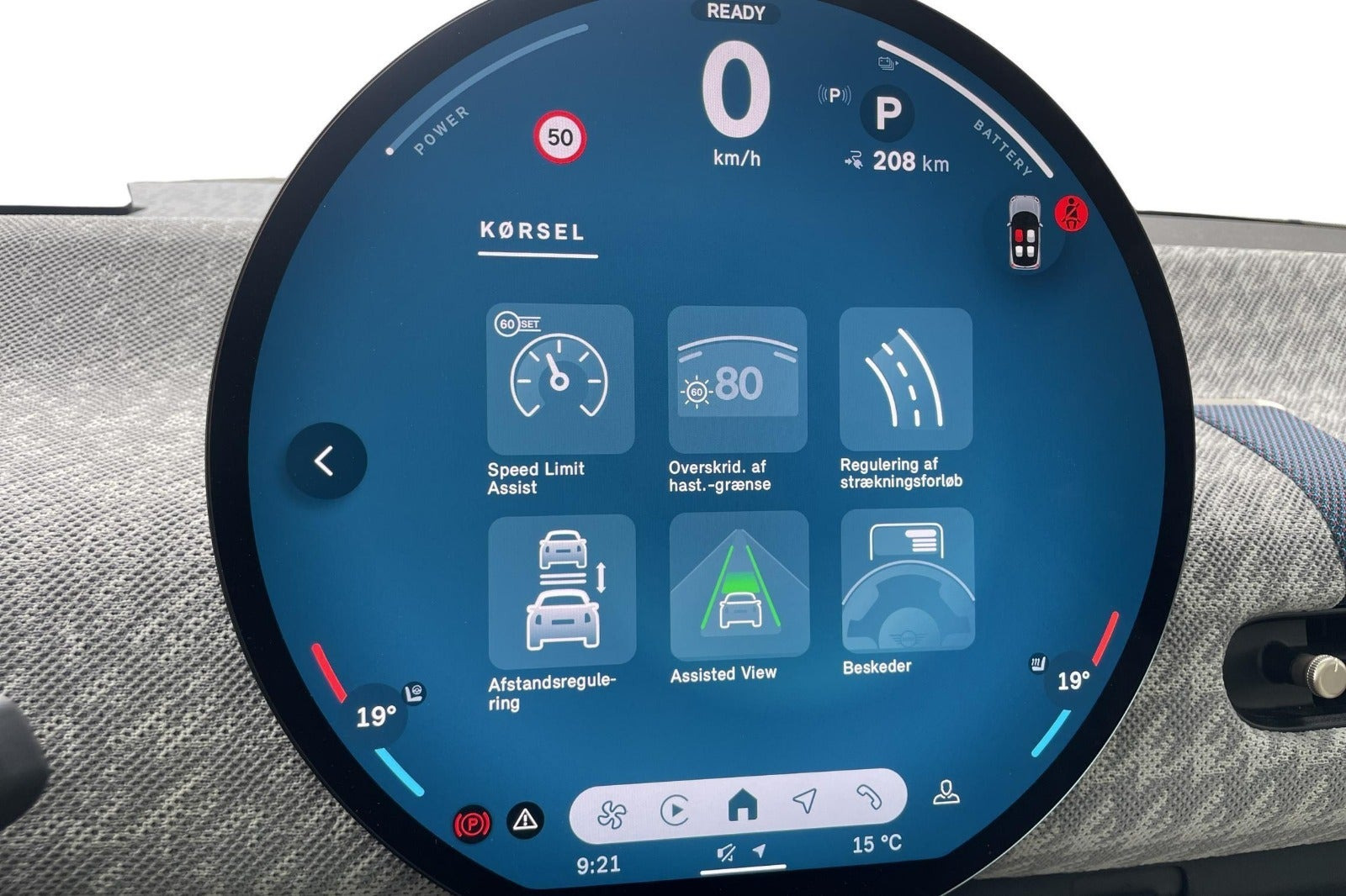 Blå Mini Cooper SE fra 2024