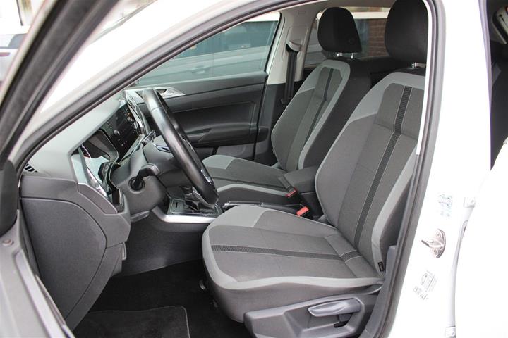 Hvid VW Polo fra 2019