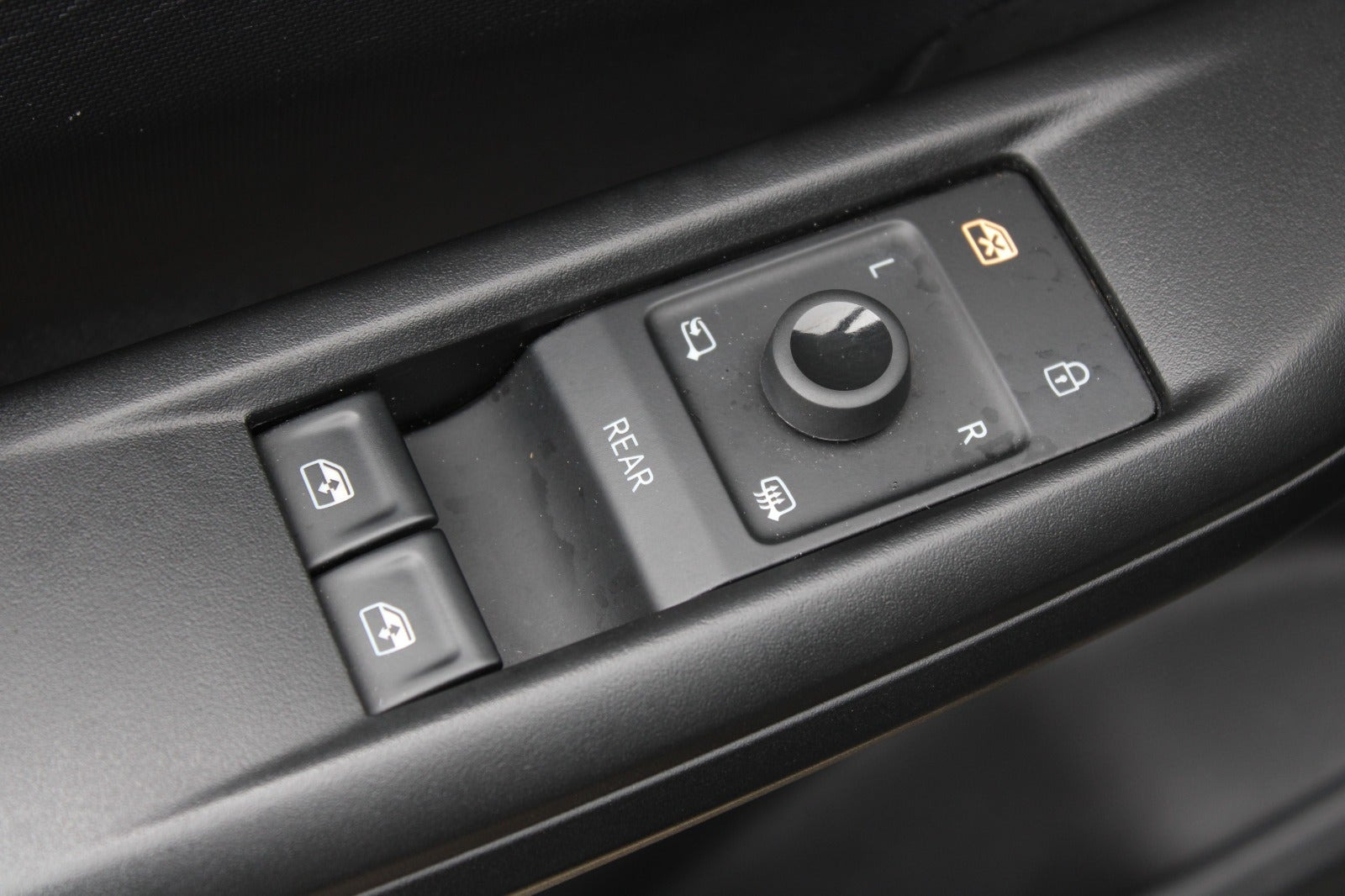 Grå Cupra Born fra 2024