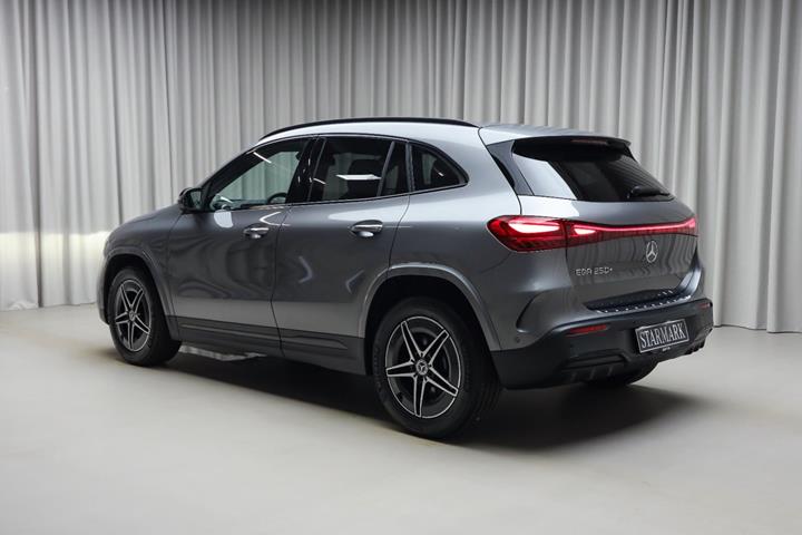 Grå Mercedes EQA250+ fra 2026