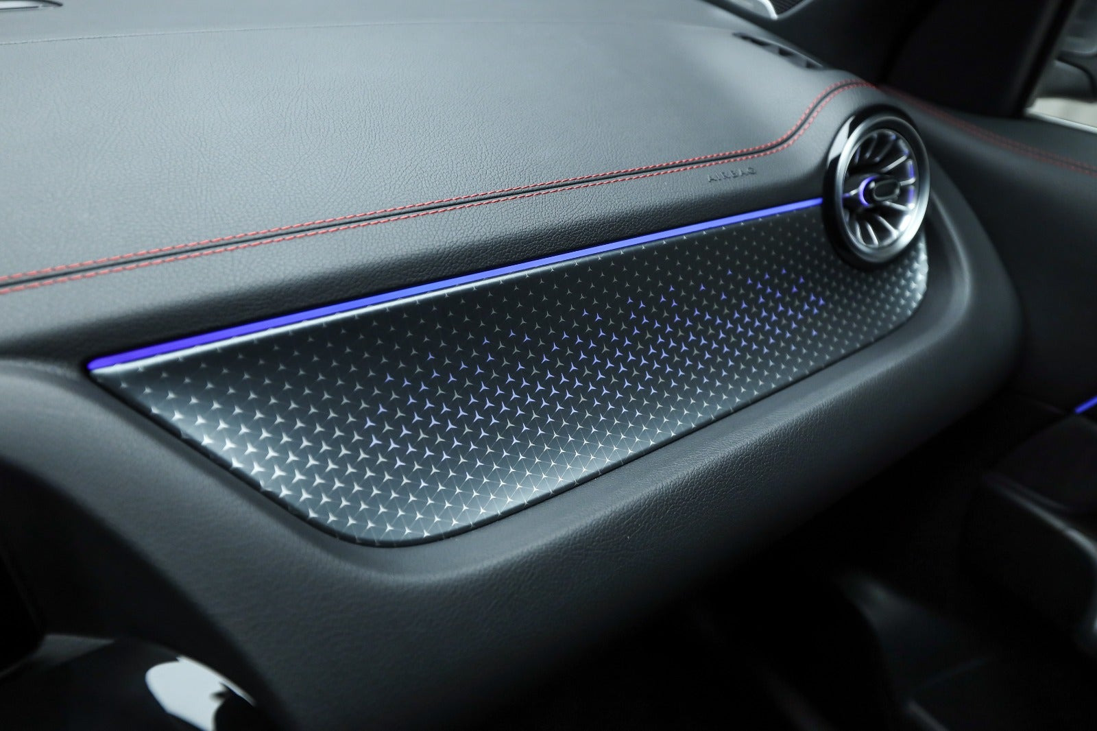 Grå Mercedes EQA250+ fra 2026
