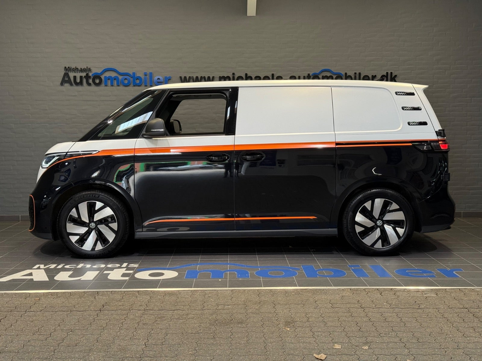 Sort VW ID.Buzz fra 2024