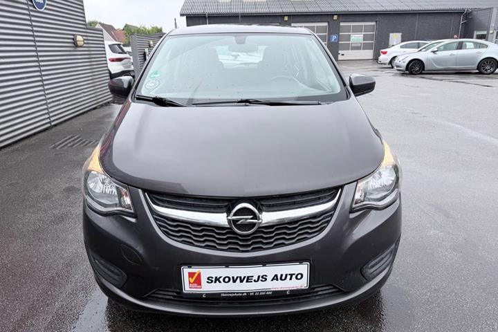 Grå Opel Karl fra 2016