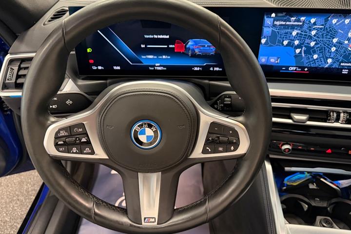 Blå BMW i4 fra 2023