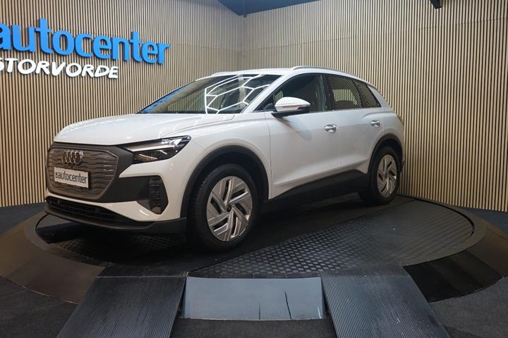 Hvid Audi Q4 e-tron fra 2023
