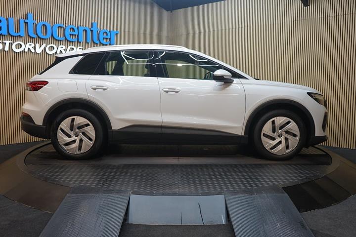 Hvid Audi Q4 e-tron fra 2023