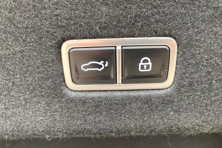 Sort Hyundai Ioniq 6 fra 2023