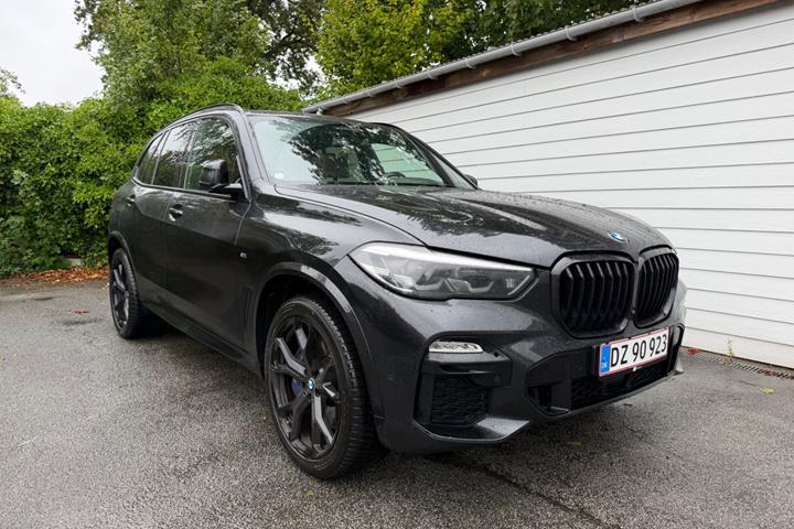 Sort BMW X5 fra 2019