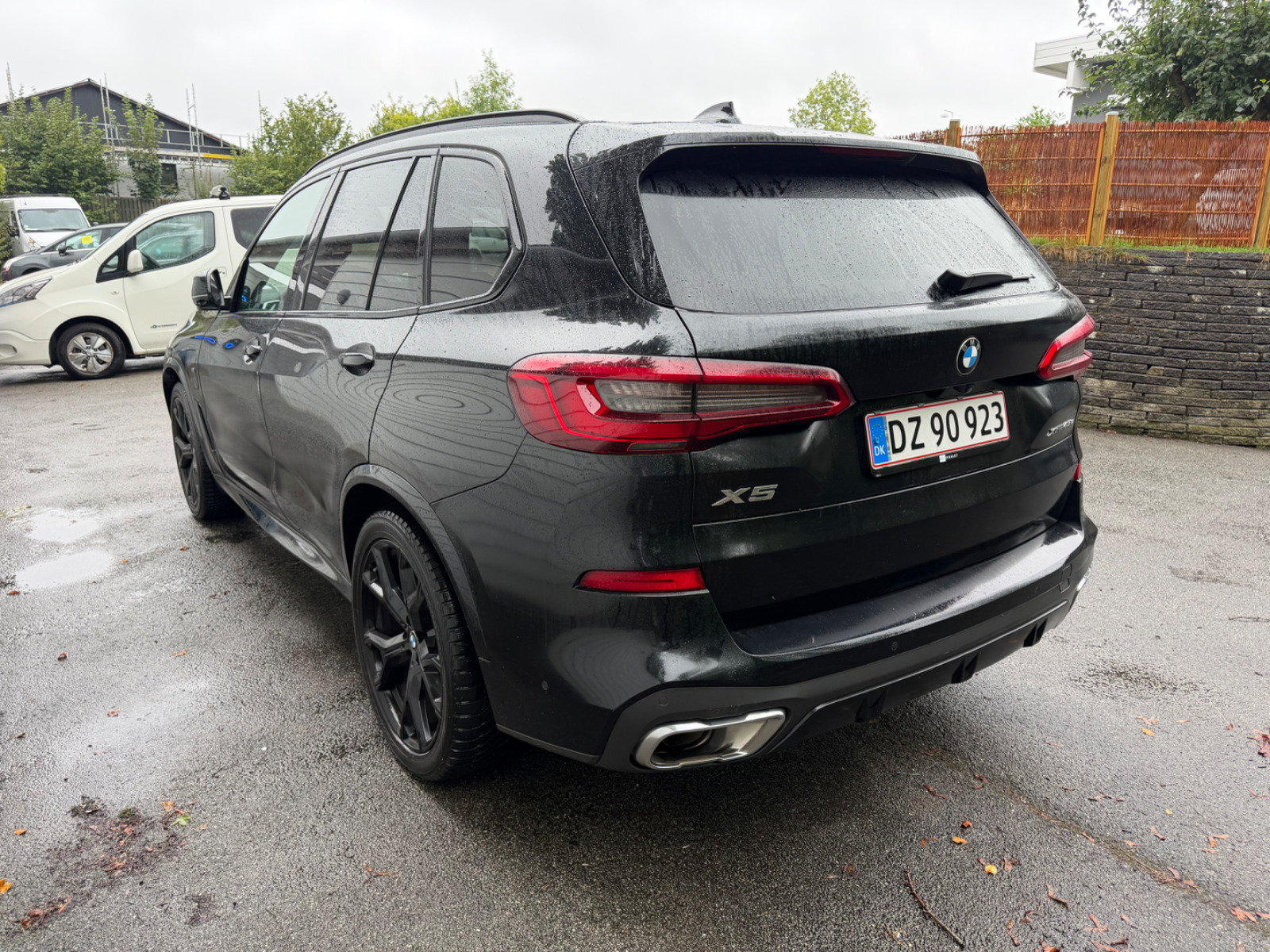 Sort BMW X5 fra 2019