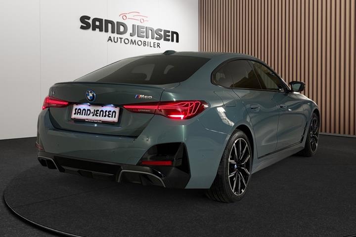 Grøn BMW i4 fra 2026