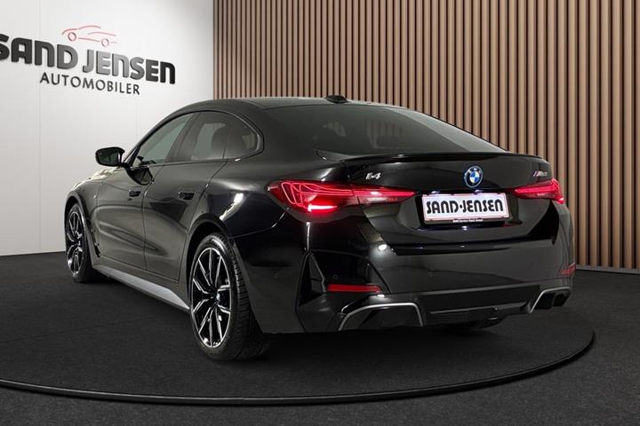 Sort BMW i4 fra 2026