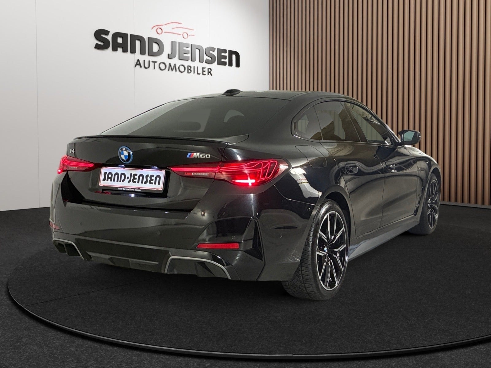 Sort BMW i4 fra 2026