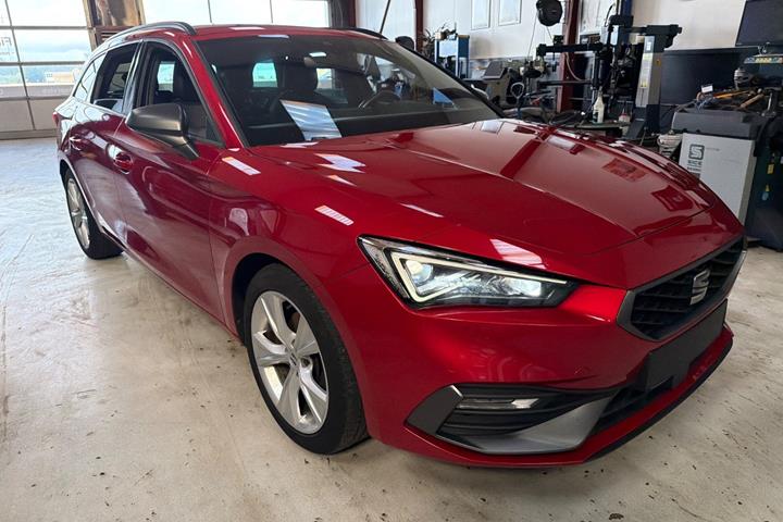 Rød Seat Leon fra 2020