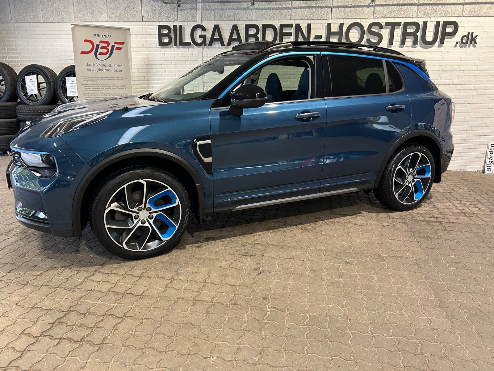 Blå Lynk & Co 01 fra 2021