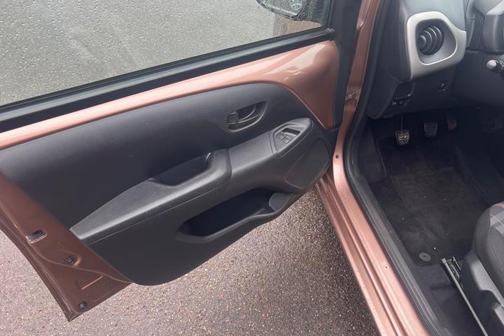 Bronze Peugeot 108 fra 2015