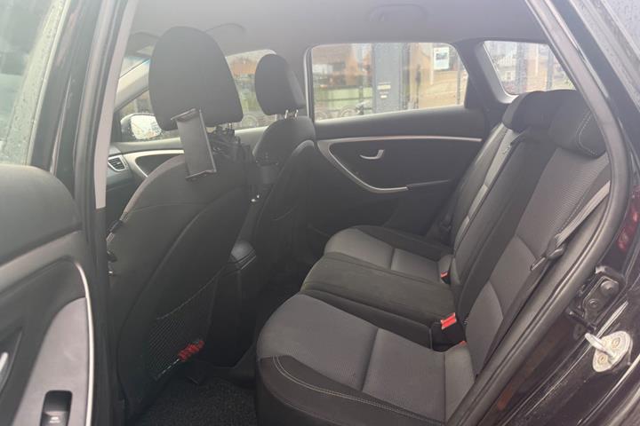 Sort Hyundai i30 fra 2013