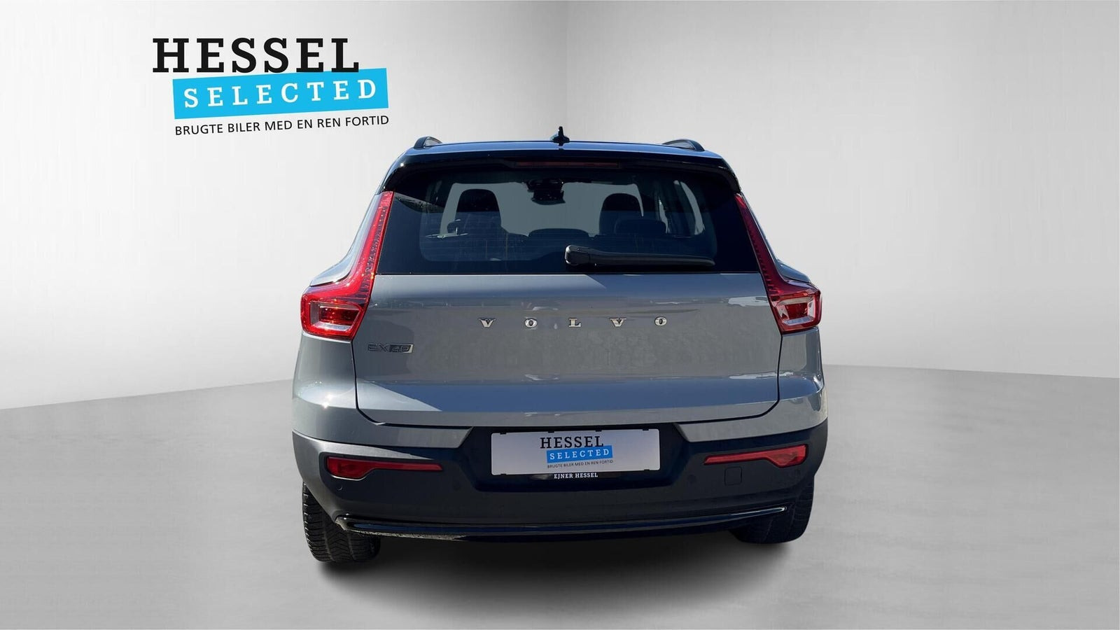Grå Volvo EX40 fra 2025