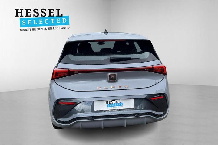 Grå Cupra Born fra 2023
