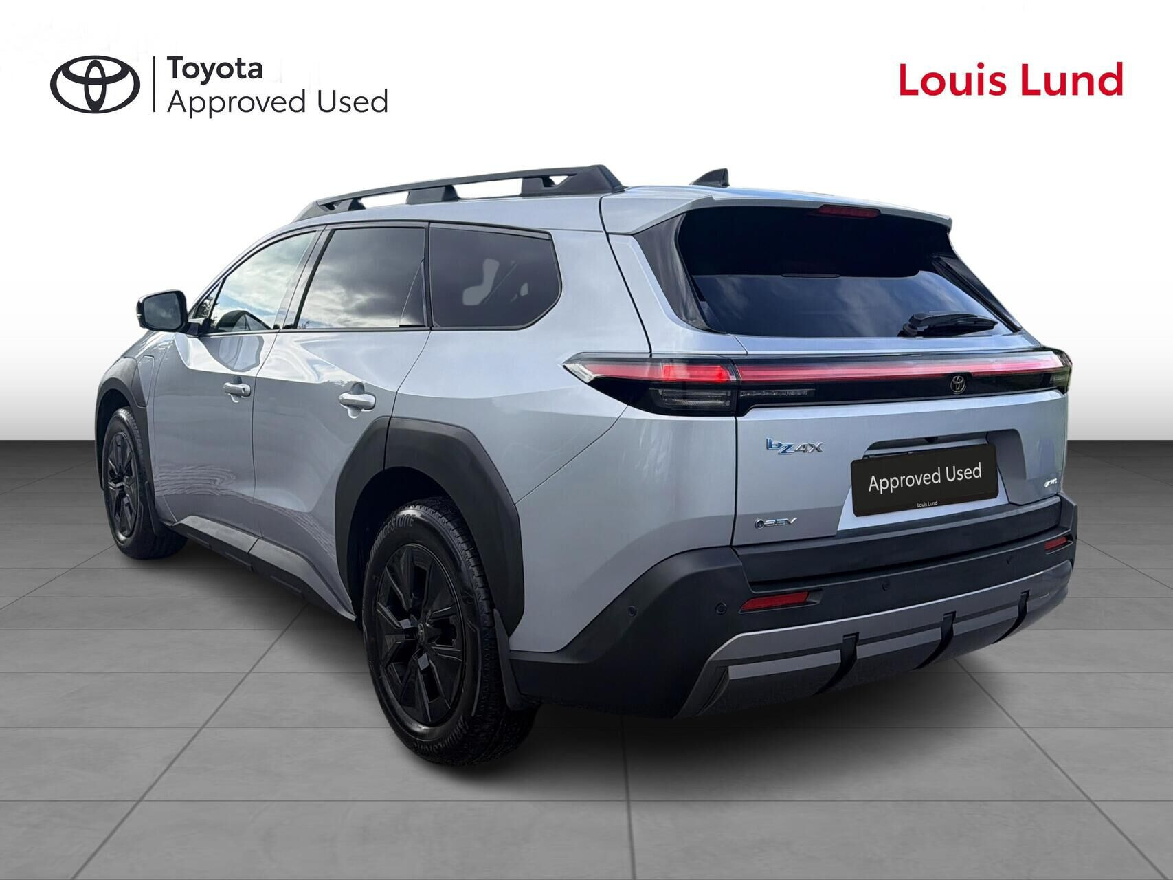 Sølv Toyota bZ4X Touring fra 2026