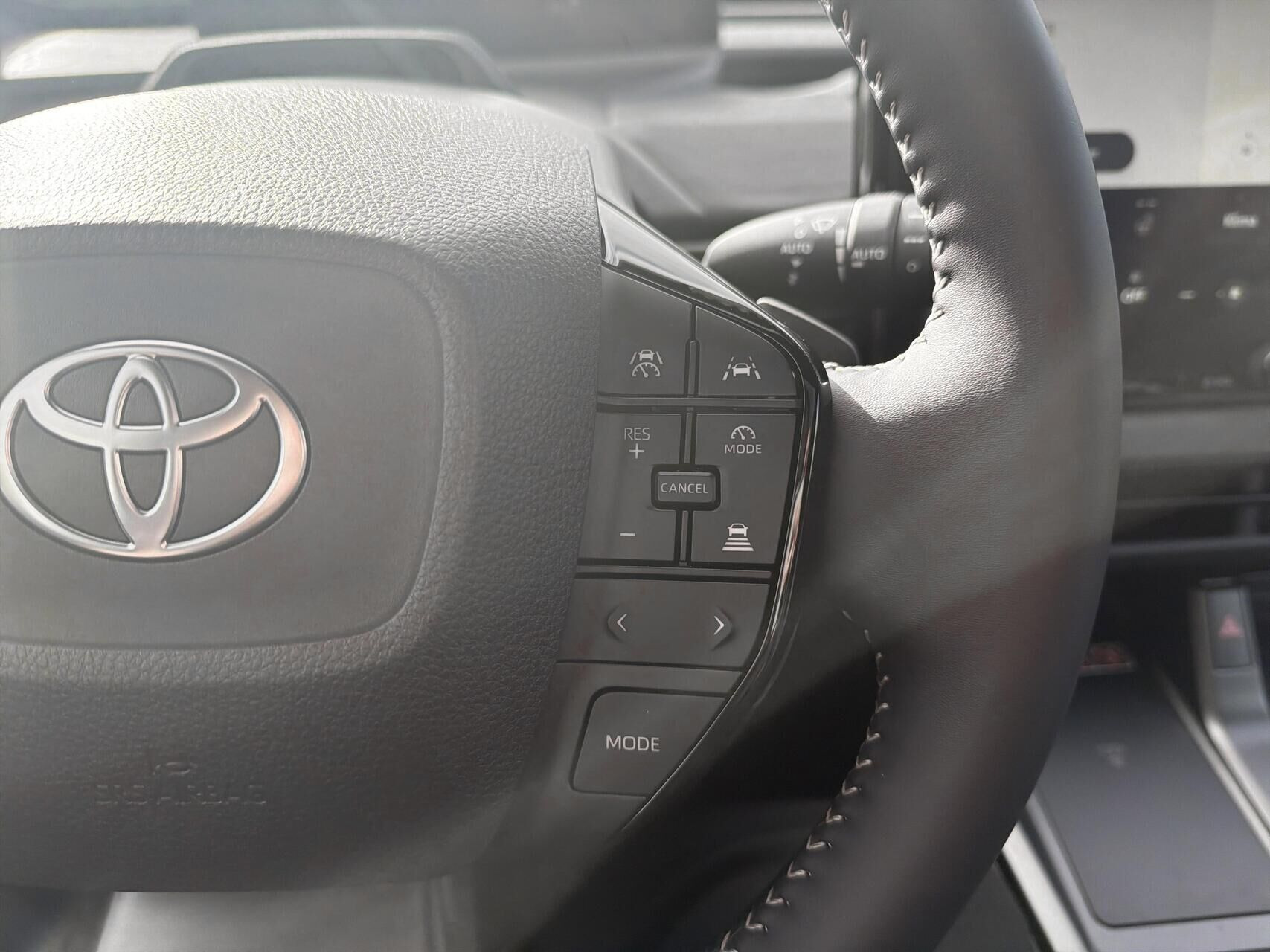 Sølv Toyota bZ4X Touring fra 2026
