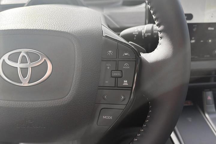 Sølv Toyota bZ4X Touring fra 2026